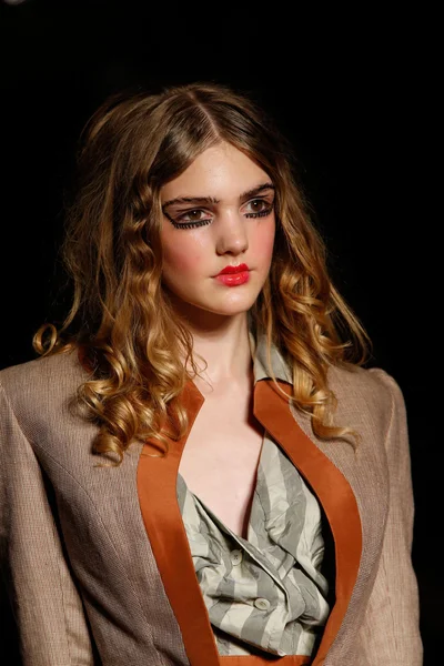 Look 68